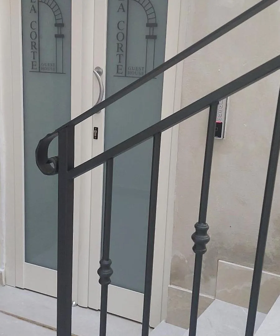 Alloggio in famiglia La Corte Guest House Bari